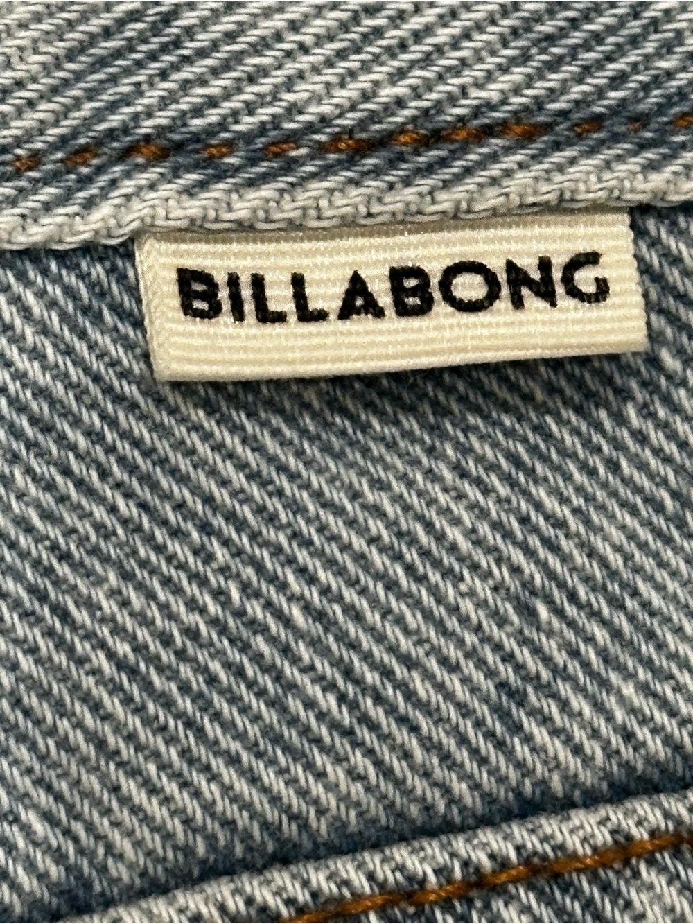 NEW Billabong Drift Away Shorts Light Wash Frayed Hem & Distressed Denim Size 25 - Picture 6 of 11